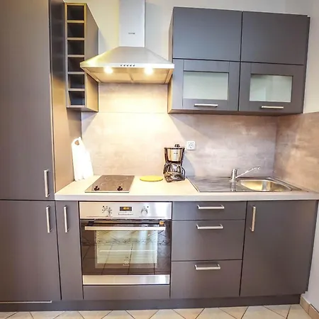 Stefiza Apartman *